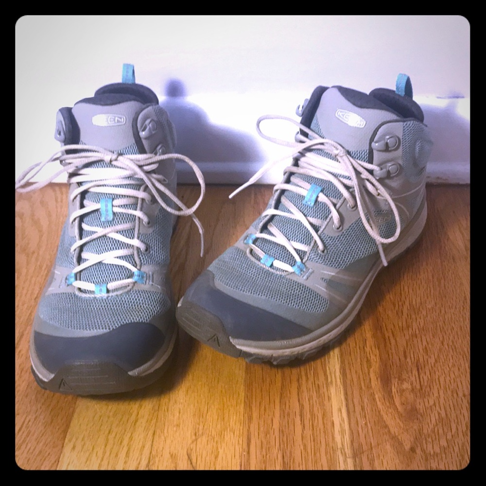Keen women’s Terradora hiking boots